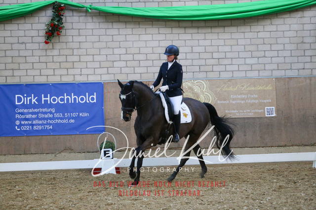 IMG_2678 | Turnierfotos kaufen im Webshop von Daniel Kuhl Photography – entdecke professionelle Reitsportfotos aus Turnieren & Events. Hochwertige Turnierbilder online bestellen & sichern. Jetzt Fotos von Reitsportturnieren kaufen!