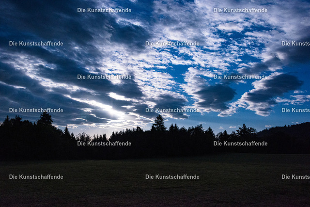 Manuela Strombach-Gauss-0916 | Kunstdruck-Postkarten von, analog und digital, handgemalten Postkarten und Bildern.
Außerdem Fotoprodukte in verschiedenen Ausführungen.
 - Realisiert mit Pictrs.com