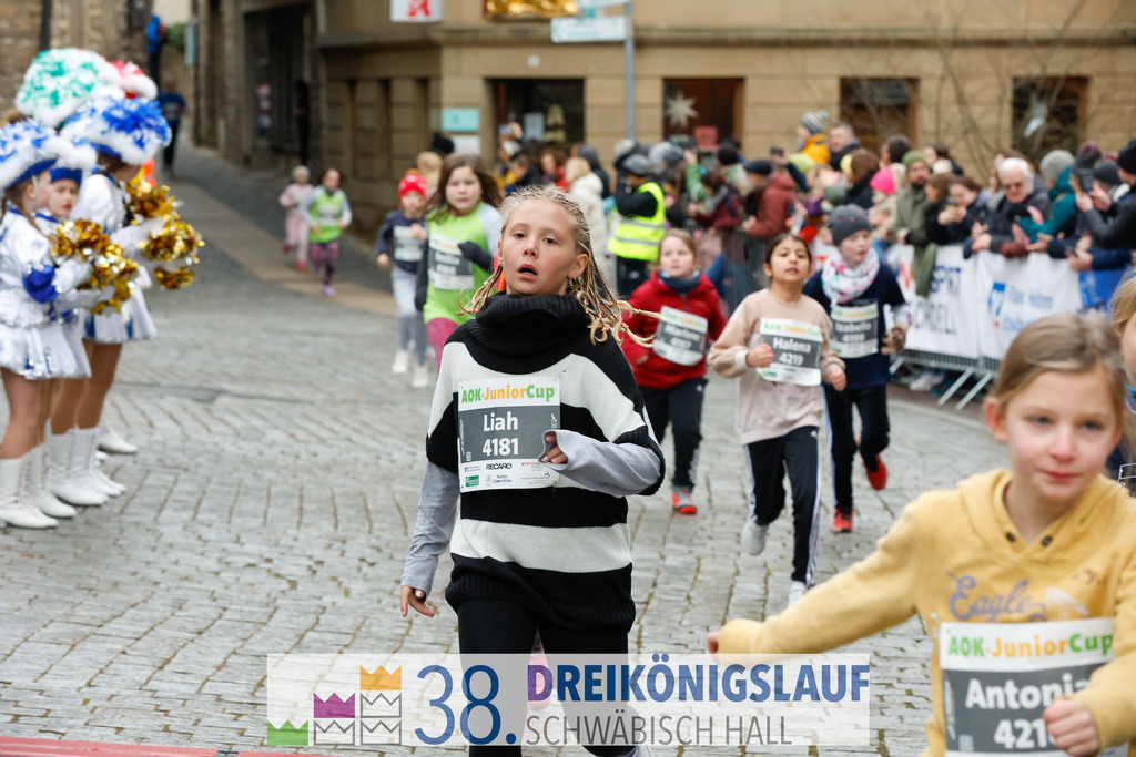 400m AOK Junior Cup | 3 Koenigslauf 2024 400m AOK Junior Cup - Realisiert mit Pictrs.com