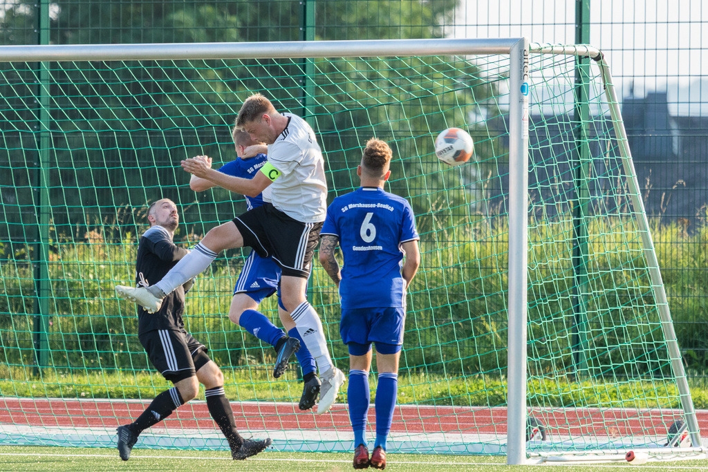 SG Morshausen - TSV Emmelshausen II | Sportfotografie Hermann-Josef Stoffel - Realisiert mit Pictrs.com