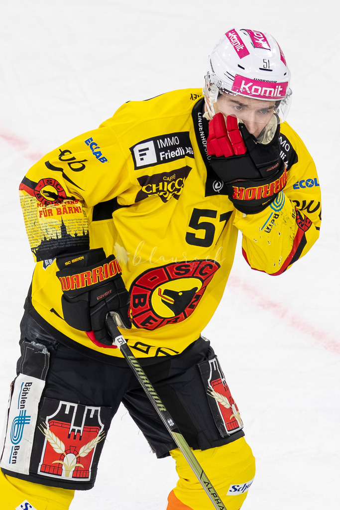 EHCB vs SCB 20260312_wb-4133 | Sportbilder, Sportfotograf, Hochzeits- und Eventfotografin, Flugshows, Portraits und Tiershooting, Aviation, Downhill, Nationalleague, Swissleague, International