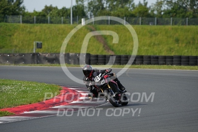 2024_06_21_PBK_11984 | Sportfotografie; SlowMotion; Video; Rennstrecke; Hafeneger; Speer; Racing; RSE; BMW; CBO; Trackday; Motorsportarena; Hockenheimring; Brno; Most; Barcelona; Valencia