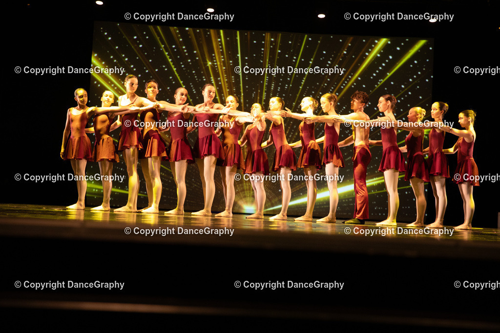 GPHY5618 | DanceGraphy - Realisiert mit Pictrs.com