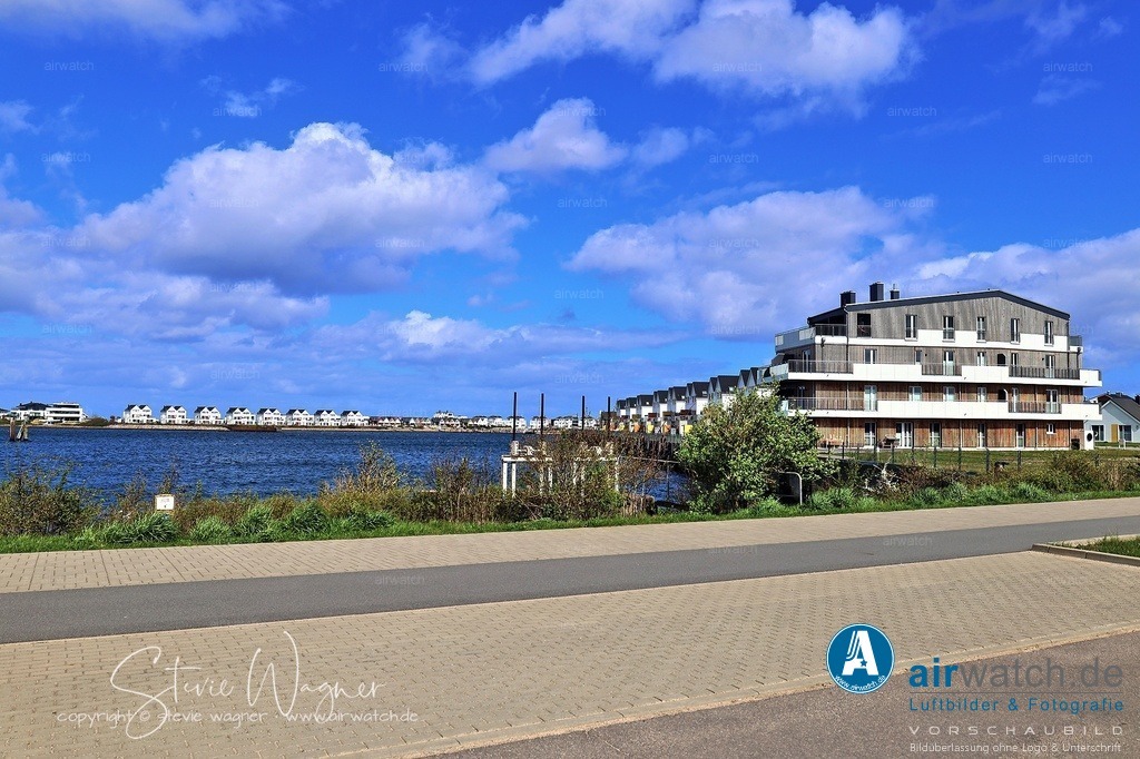 OstseeResort Olpenitz - Der Hafen bietet Liegeplätze für Segelboote, Sportboote und Yachten. | Port Olpenitz liegt in Kappeln an der Schlei in Schleswig-Holstein, direkt am ehemaligen Marinestützpunkt auf einem mehr als 150 Hektar großen Gelände. Der Hafen bietet Liegeplätze für Segelboote, Sportboote und Yachten und verfügt über drei Bootshallen.