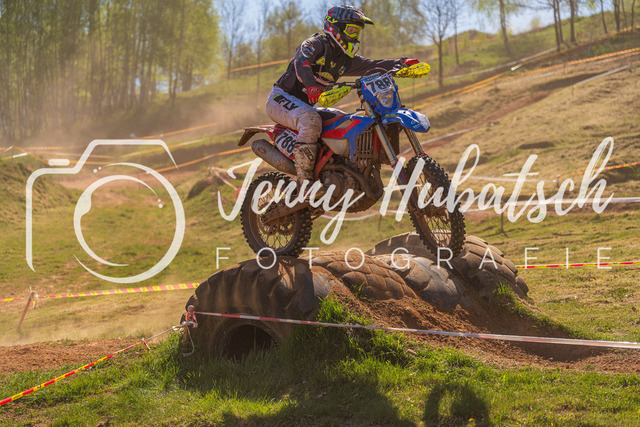 JHF.ECHT.4h.Samstag1336 | jennyhubatsch-endurofotografie
