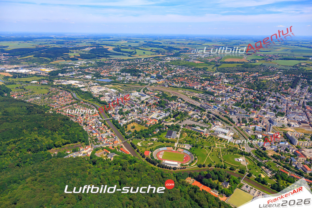 Die Luftaufnahme der Stadt Gera wurde vom UL-Flugzeug heraus erstellt ( keine Drohne )- hohe Auflösung für beste Qualität