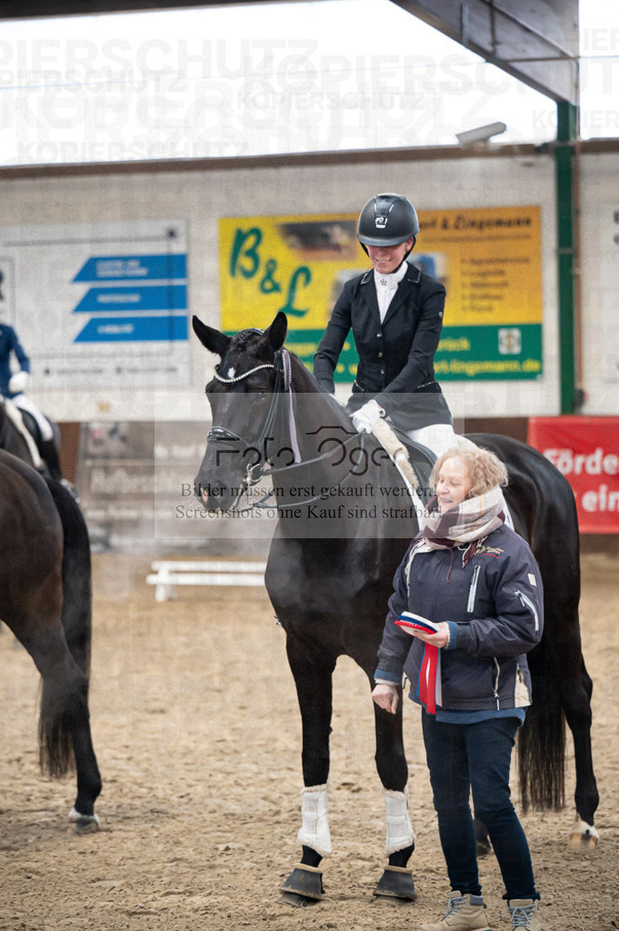 Hallenreittunier Voxtrup 2023 | Entdecke hochwertige Reitturnierfotos von Foto Oger. Professionell, emotional und authentisch – jetzt Lieblingsmomente im Shop bestellen.Deutschlandweite Turnierfotografie. - Realisiert mit Pictrs.com