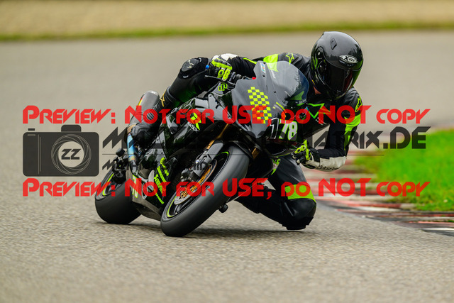 MaZZes_Fotomatrix_20241003_6007705_6249 | GELB