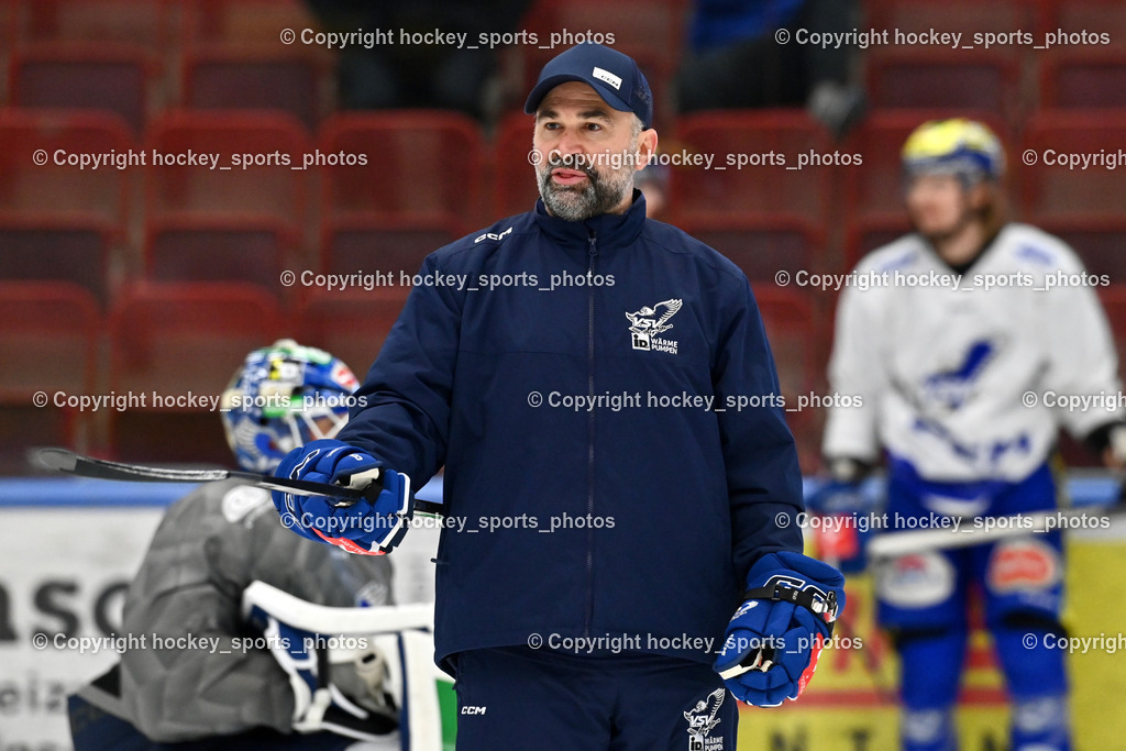 Eistrainig EC VSV mit Headcoach Pierre Allard | Eistraining EC VSV mit Headcoach Pierre Allard, 1.Eistraining EC VSV mit Headcoach Pierre Allard am 02.12.2025 in Villach (Stadthalle Villach), Austria, (Photo by Bernd Stefan)