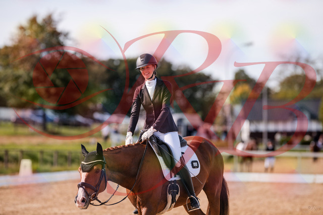 2026_10_03_Siefer-Hof_133323_Z81_92041345 | Professionelle Reitsport-, Turnier- und Eventfotografie von Robert Broda. Galerien mit ausgewählten und bearbeiteten Bildern direkt online ansehen und bestellen.