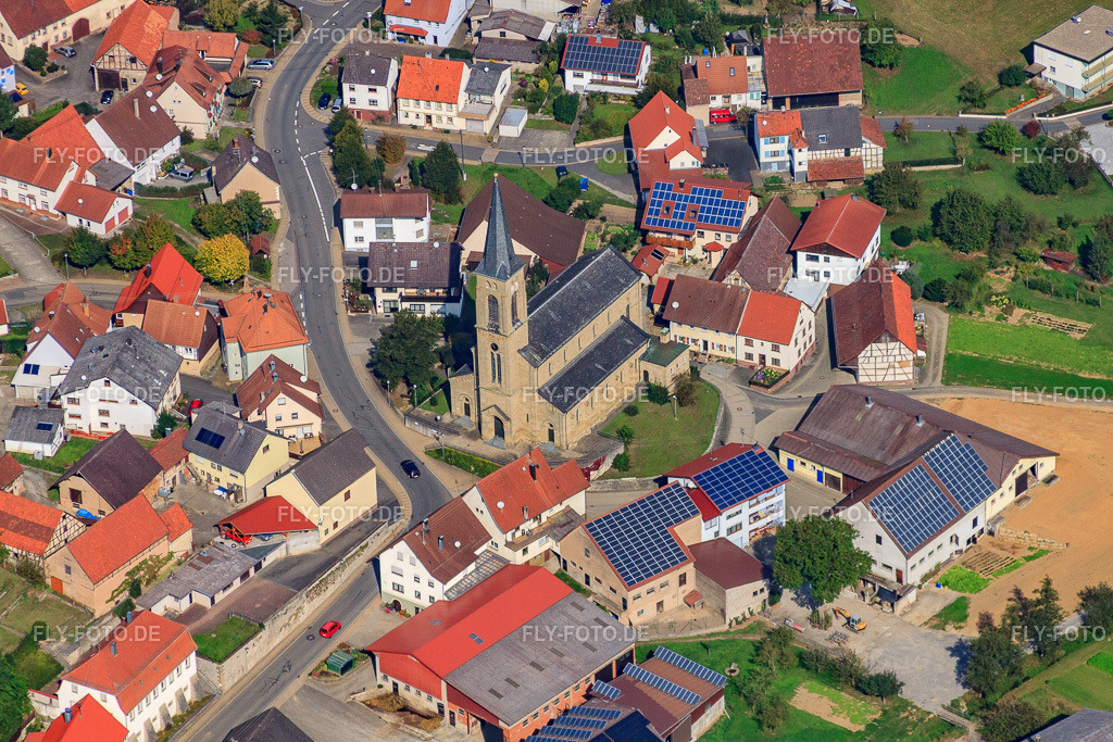 St. Nikolaus | Luftbild: St. Nikolaus im Ortsteil Waldmühlbach in Billigheim im Bundesland Baden-Württemberg in Deutschland. Foto: IMG_45629-1676.jpg vom 25.09.2011 durch Werner Riehm/FLY-FOTO.de - Realisiert mit Pictrs.com