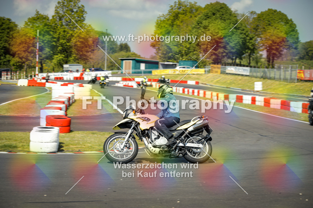 OBK_Mai_Martina_Markus-10517 | Hier findet Ihr Bilder von Touristenfahrten auf der Nürburgring Nordschleife oder von anderen Veranstaltungen die ich besucht habe. Viel Spass beim Durch Schauen 