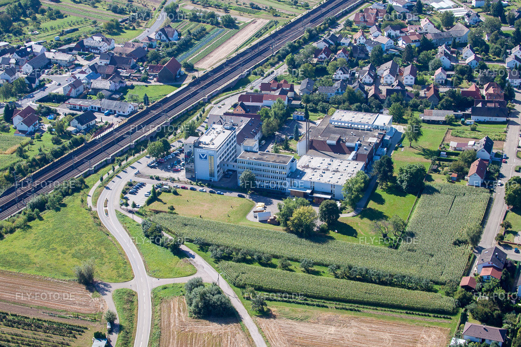 Urloffen,  Klocke Pharma GmbH | Luftbild: Urloffen,  Klocke Pharma GmbH im Ortsteil Urloffen in Appenweier im Bundesland Baden-Württemberg in Deutschland. Foto: IMG_20673.jpg vom 31.08.2009 durch Werner Riehm/FLY-FOTO.de - Realisiert mit Pictrs.com