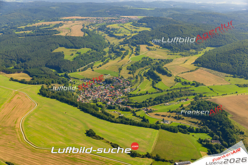 Luftaufnahme Wallbach Meiningen - Die Luftaufnahme wurde 2025 vom UL-Flugzeug heraus erstellt ( ohne Drohne ) - Hochauflösende Luftaufnahme - für professionelle Ausdrucke geeignet. Die Geschenkidee !Mit Lizenz und Bildrechte bestellbar