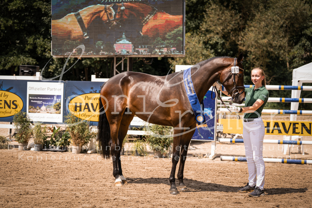 1.Fr00154 | Leoni Ertmer Photography - Realisiert mit Pictrs.com