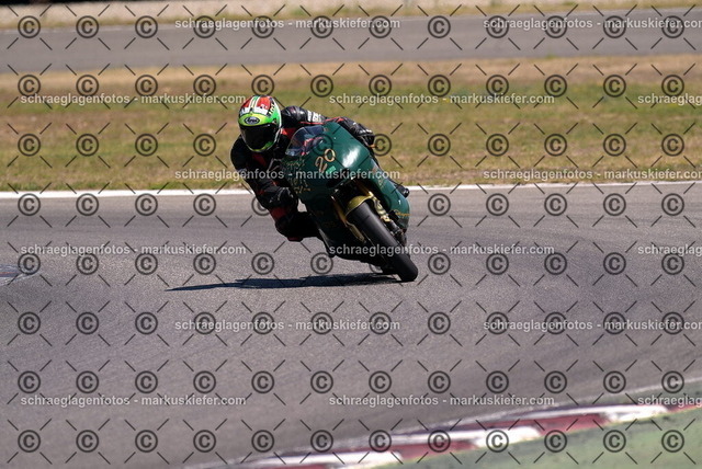 26bt04-1257 | markuskiefer.com - Realisiert mit Pictrs.com