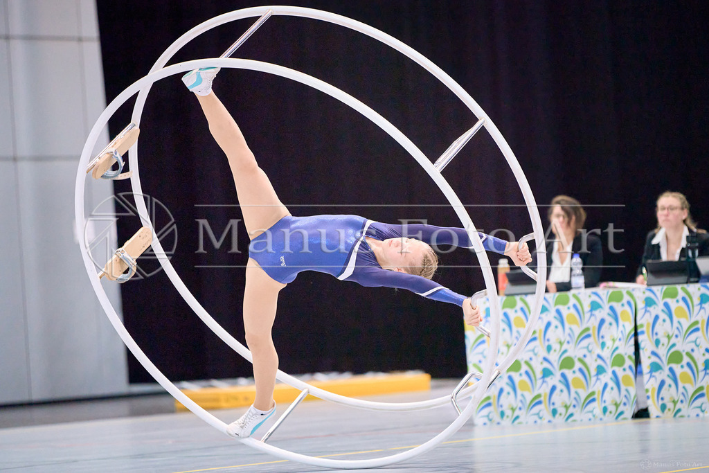 A-DSC00387 | Professionelle Sportfotografie in Hamburg, Schleswig-Holstein und Niedersachsen – spezialisiert auf Rhönrad, Geräteturnen, Leistungsturnen und rhythmische Sportgymnastik. Bundesweite Begleitung von Rhönrad-Events. Jetzt Sport-Fotos - Realisiert mit Pictrs.com