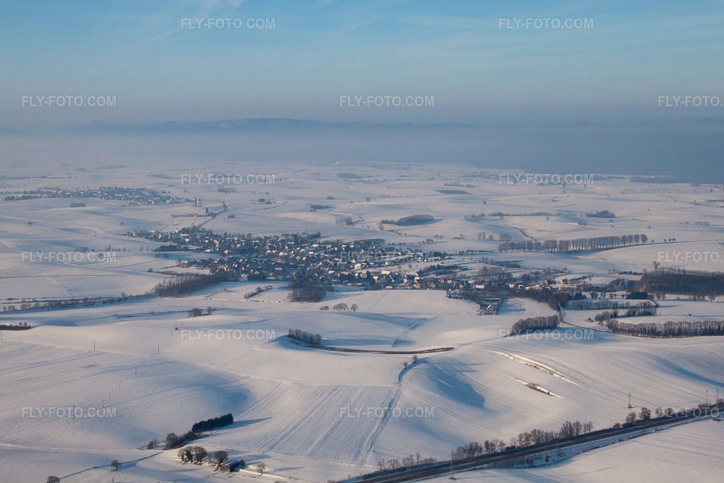 Aerial view: In winter when there is snow in Neewiller-près-Lauterbourg in the state Bas-Rhin, France.Photo: IMG_36629.jpg taken on 01/05/2011 by Werner Riehm/FLY-FOTO.comResolution of the original: 4752 x 3168 px