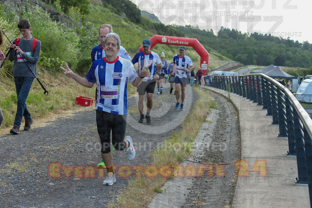 240615_0923_EX1_7037 | Sportfotografie im Rhein-Sieg Kreis, Köln, Bonn, NRW, Rheinland Pfalz, Hessen, etc. Unser Tätigkeitsfeld umfasst den Laufsport vom Volkslauf über den Marathon, Duathlon, Triathon bis zum Ultralauf wie Kölnpfad Ultra oder Schindertrail.
