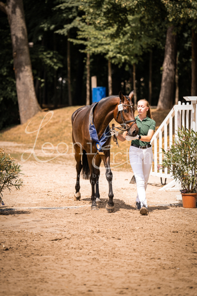 1.Fr00163 | Leoni Ertmer Photography - Realisiert mit Pictrs.com