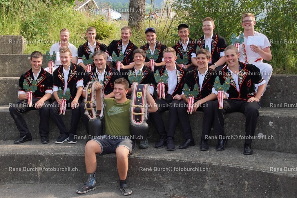 76 | René Burch leidenschaftlicher Fotograf aus Kerns in Obwalden.  Hier finden sie Sport, Landschaft und Natur Fotografie.
 - Realisiert mit Pictrs.com