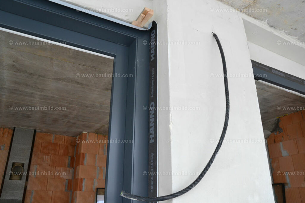 bib-lg14-fenster-0053 | Nach LV-Leistungsgruppen sortierte Detailfotos über den Bau eines Hauses. Alle Hausbau-Bilder direkt vom Urheber und Autor der Website Haus-Selber-Bauen.com