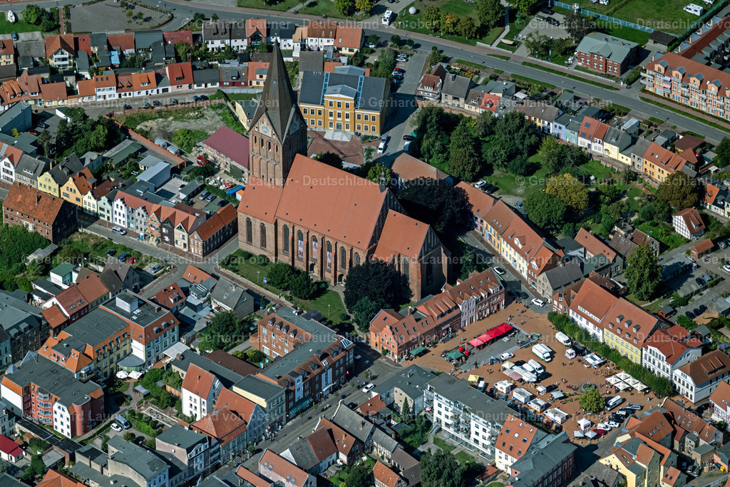 4061758 | BARTH 08.09.2021 Kirchengebäude der Marienkirche in Barth im Bundesland Mecklenburg-Vorpommern, Deutschland. // Church building Marienkirche in Barth in the state Mecklenburg - Western Pomerania, Germany. Foto: Gerhard Launer