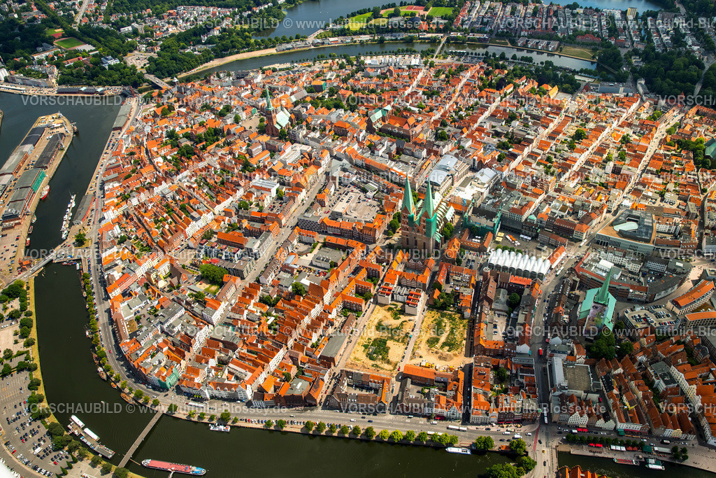 Luebeck15069153 | Altstadt von Lübeck mit Trave und Obertrave, Marienkirche,  Lübeck, Lübecker Bucht, Hansestadt, Schleswig-Holstein, Deutschland