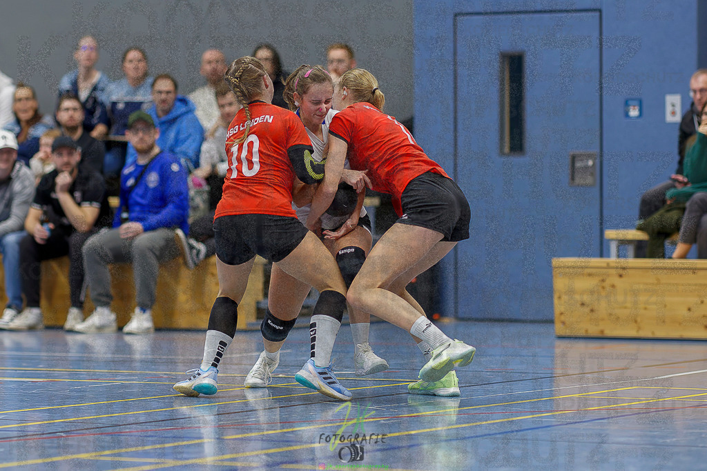 Frauen 2. Bezirksklasse; SG Rechtenbach - HSG Linden II | Frauen 2. Bezirksklasse; SG Rechtenbach - HSG Linden II am 16.11.2025 in Rechtenbach (Sporthalle Rechtenbach)Photo © 2025 - Jörg Heinrich - Realisiert mit Pictrs.com
