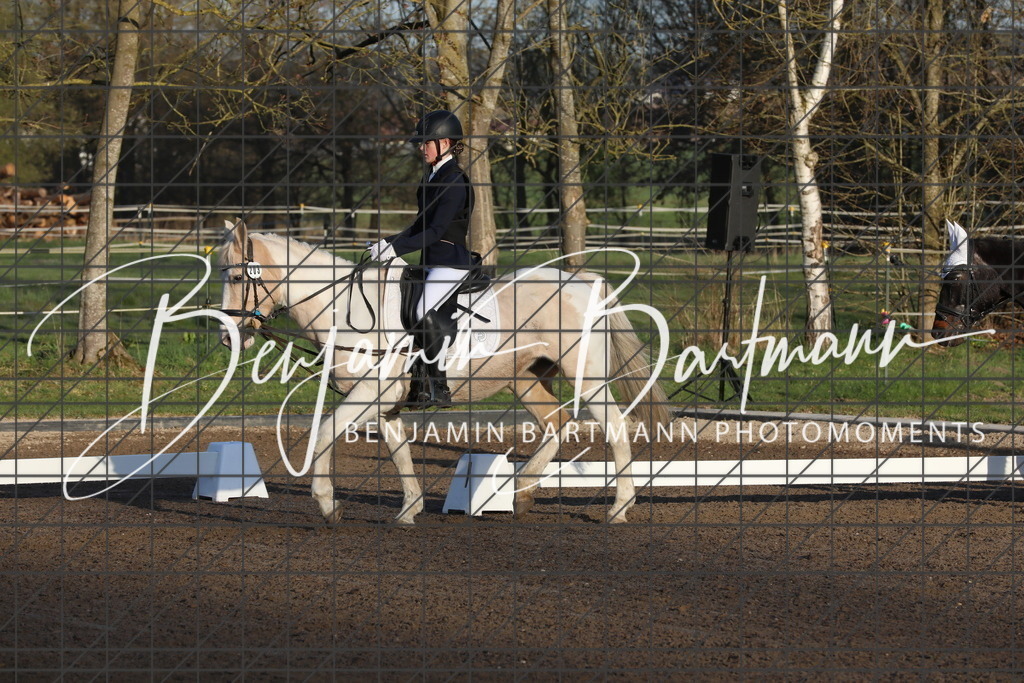 AZ2A2335 | Benjamin Bartmann Photomoments