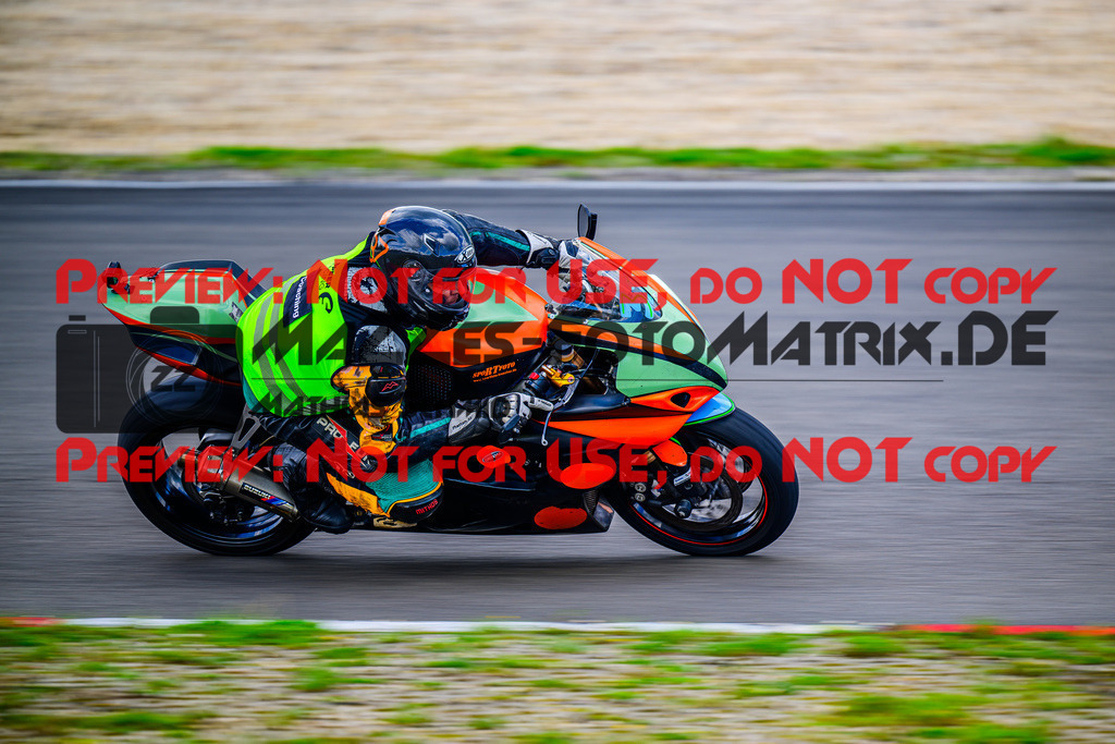 MaZZes_FotoMatrix_240911_6007705_7298 | GRUEN