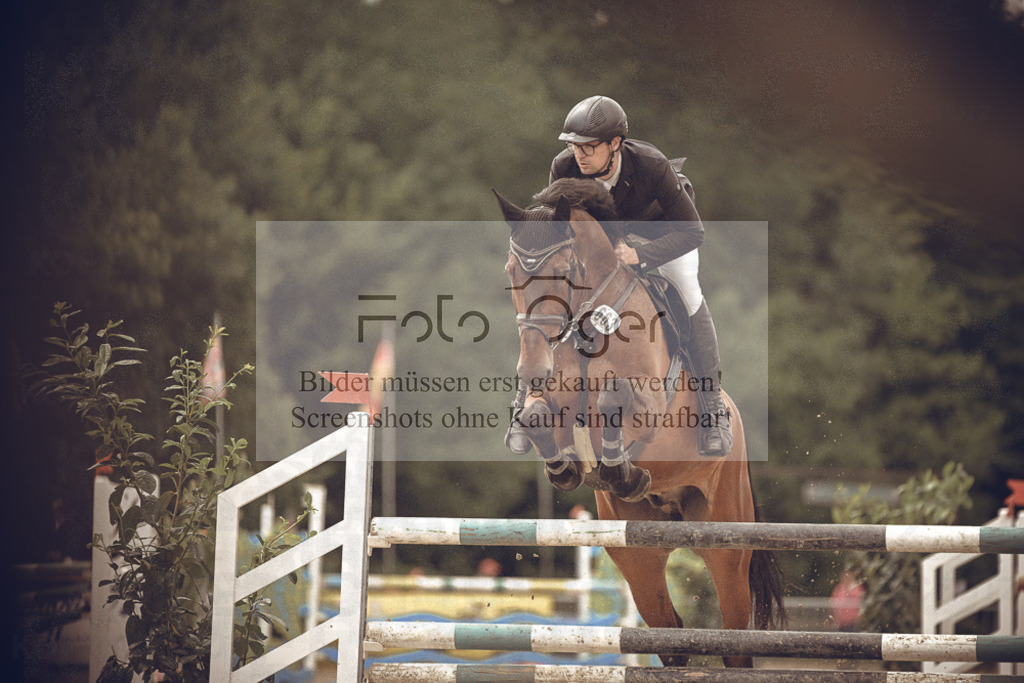 20240531-DOS_7148 | Entdecke hochwertige Reitturnierfotos von Foto Oger. Professionell, emotional und authentisch – jetzt Lieblingsmomente im Shop bestellen.Deutschlandweite Turnierfotografie. - Realized with Pictrs.com