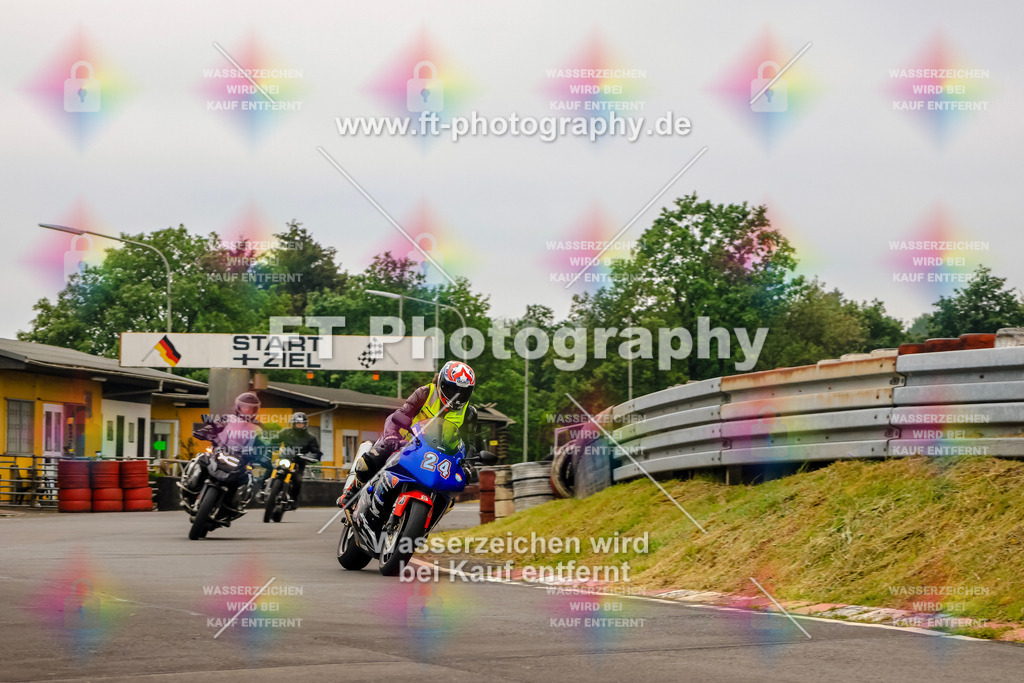 OBK-5922 | Hier findet Ihr Bilder von Touristenfahrten auf der Nürburgring Nordschleife oder von anderen Veranstaltungen die ich besucht habe. Viel Spass beim Durch Schauen 