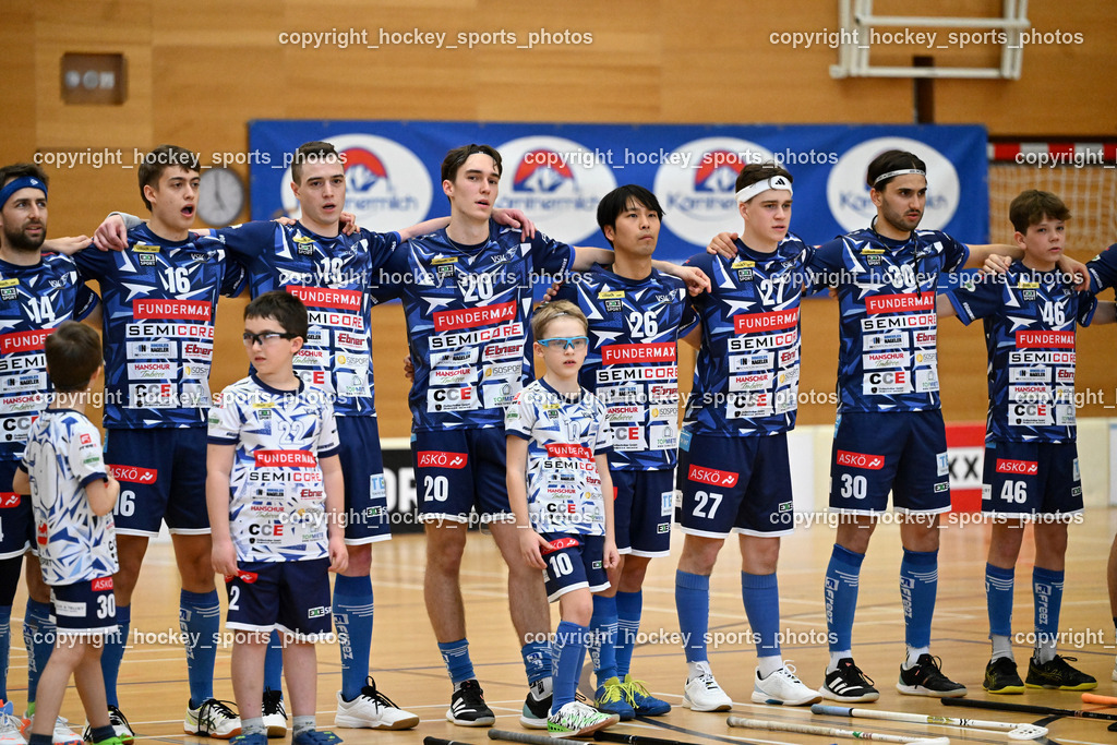 VSV Unihockey vs. Wiener Floorballferein 6.4.2024 | #14 Michael Klemm VSV Unihockey, #16 Manuel Flaschberger VSV Unihockey, #19 Philipp Seiser VSV Unihockey, #20 David Gredler VSV Unihockey, #26 Shin Kato VSV Unihockey, #27 Lukas Floriantschitz VSV Unihockey, #30 Christoph Steiner VSV Unihockey, #46 Elias Kronig VSV Unihockey, VSV Unihockey vs. Wiener Floorballferein 6.4.2024, VSV Unihockey vs. Wiener Floorballferein  am 06.04.2024 in Villach (Ballspielhalle St. Martin), Austria, (Photo by Bernd Stefan)