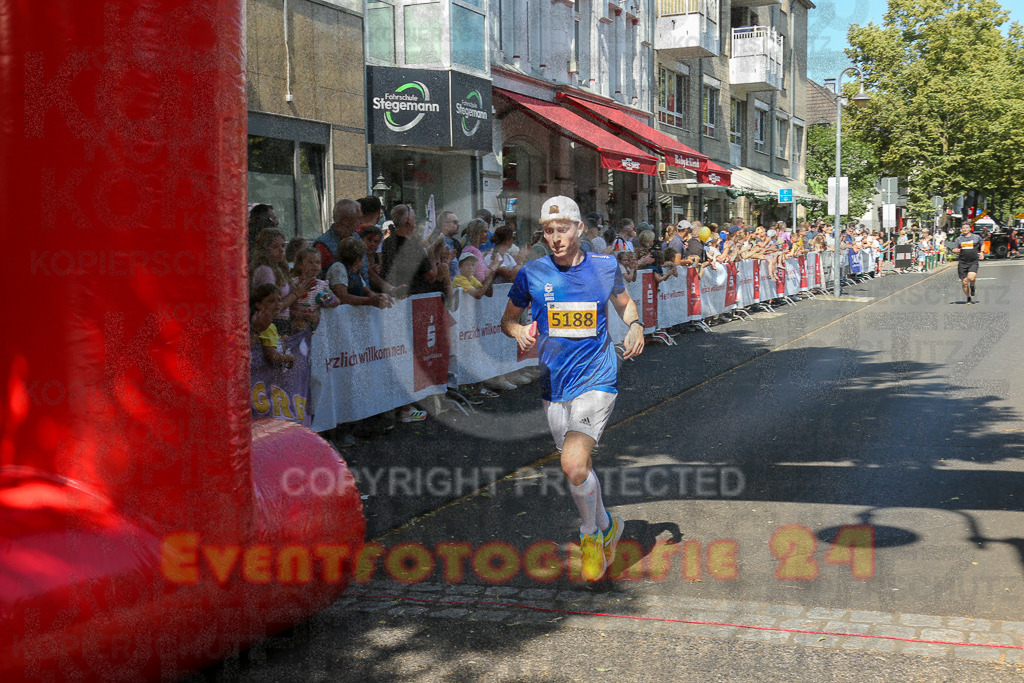250621_1041_EX1_2095 | Sportfotografie im Rhein-Sieg Kreis, Köln, Bonn, NRW, Rheinland Pfalz, Hessen, etc. Unser Tätigkeitsfeld umfasst den Laufsport vom Volkslauf über den Marathon, Duathlon, Triathon bis zum Ultralauf wie Kölnpfad Ultra oder Schindertrail.