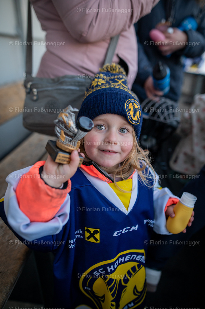2025-03-19-Abschluss-Jungend-HSC-070 | "Fussifoto.com – Ihr Ansprechpartner für hochwertige Fotografie! Entdecken Sie kreative Bilder und professionelle Dienstleistungen. Kontaktieren Sie uns für Ihre Projekte!"
