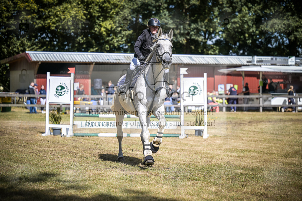 DOS_0186 | Entdecke hochwertige Reitturnierfotos von Foto Oger. Professionell, emotional und authentisch – jetzt Lieblingsmomente im Shop bestellen. - Realisiert mit Pictrs.com