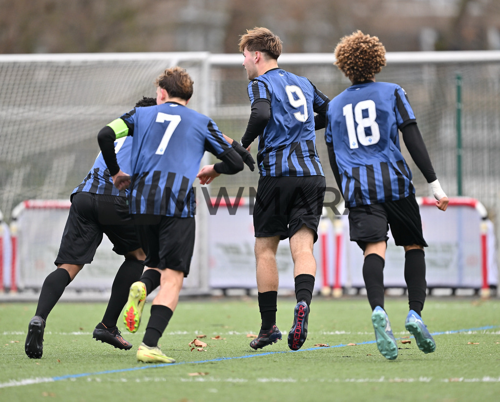 Fussball I Herren I Saison 2025-2026 I Bundesliga I 6. Spieltag I Eintracht Frankfurt - FC Bayern München  | MWMARA - Realisiert mit Pictrs.com