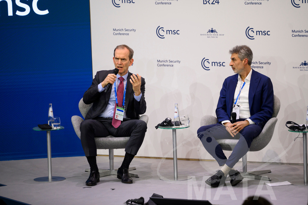 _DWI3844 | MATA IndoCon - Realisiert mit Pictrs.com