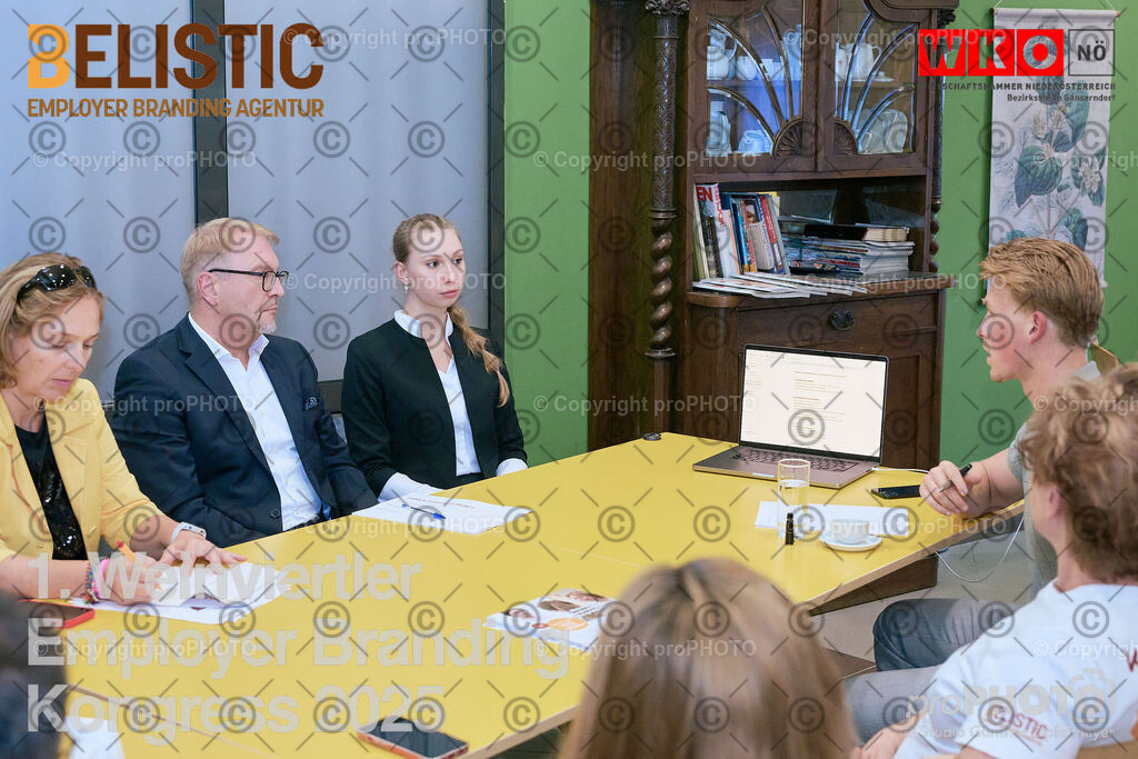 364_202509_EmployerBranding_NZ9_1950 | proPHOTO - Realisiert mit Pictrs.com