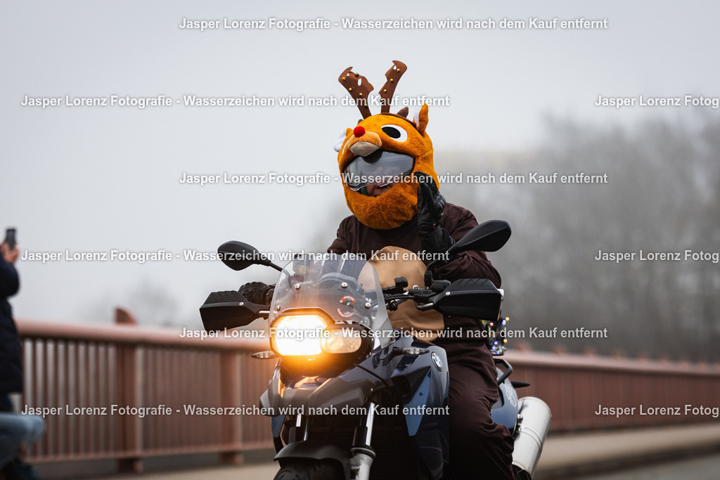 X-Mas Ride I Kiel I 2025 | Jasper Lorenz Fotografie - Realisiert mit Pictrs.com