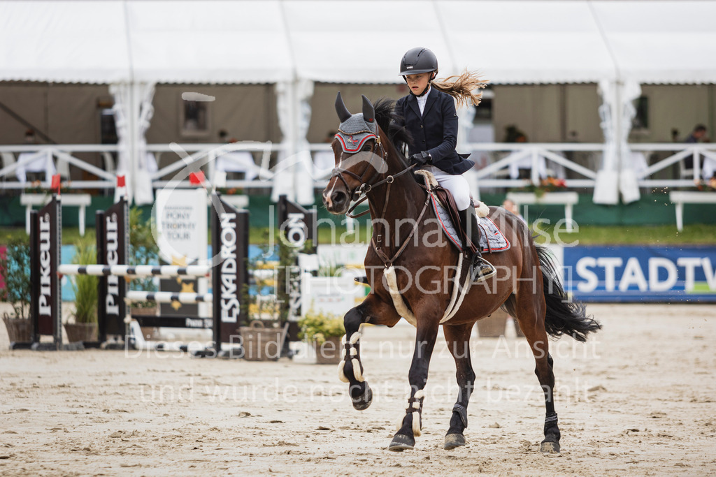 250712_BHO_ClearRoundTeam-428 | Deine schönsten Turniermomente als professionelle Fotos! Entdecke hochwertige Pferdesport-Fotografie im Online-Shop. Jetzt Fotos finden & bestellen!