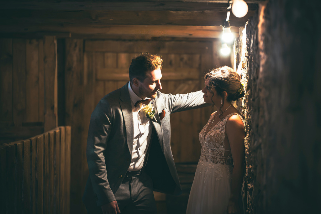 ..... | 12.10.2025, AUSTRIA, Mittertreffling, HOCHZEIT KARINA-MATHIAS , Image shows: Photo: WAPICS / Willdoner Andreas