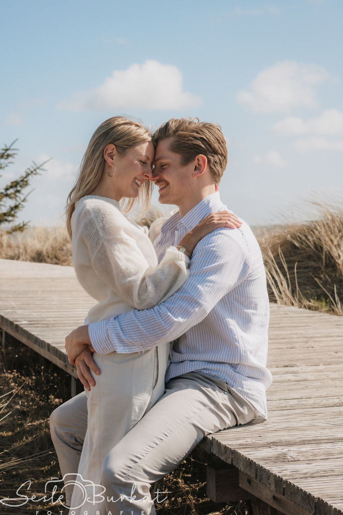 20260403-0G3A9726 | Authentische, natürliche und emotionale Fotoshootings auf der Nordseeinsel Föhr. Als Fotografin halte ich deine schönsten Momente in einzigartigen Neugeborenen-, Familien-, Paar- und Einzelshootings fest. Jetzt einen Termin vereinbaren!