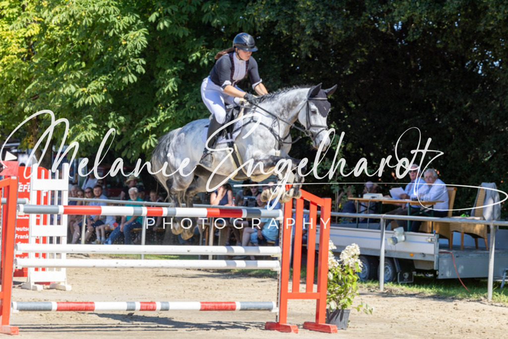 7I8A3082 | melanie-engelhardt-photography - Realisiert mit Pictrs.com