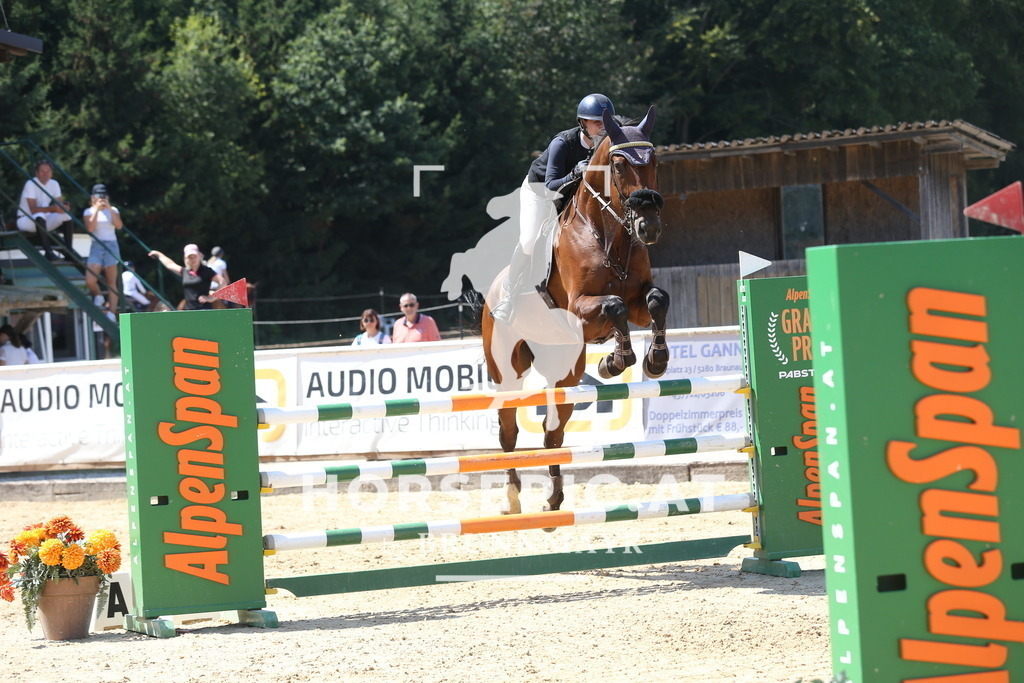 DL2Q3747 | Willkommen bei Brunnmayr - Design & Fotografie – Ihrem Spezialisten für Reitturniere und Pferdeveranstaltungen in Oberösterreich, Salzburg und Bayern! Seit über 17 Jahren sind wir leidenschaftlich dabei.