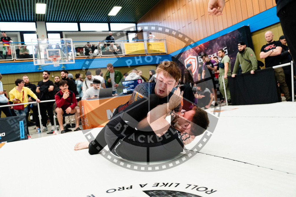 20251122PBB13922 | Athletes compete during the Grappling Industries Berlin Jiu-Jitsu and Grappling Championship, on November 22, 2025 in Berlin, Germany. © photoblackbelt