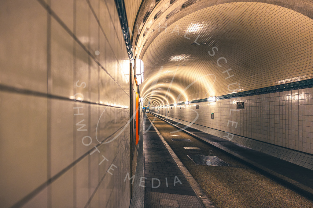 Der alte Elbtunnel - Hamburg 2 | Schwotte Media - Realisiert mit Pictrs.com