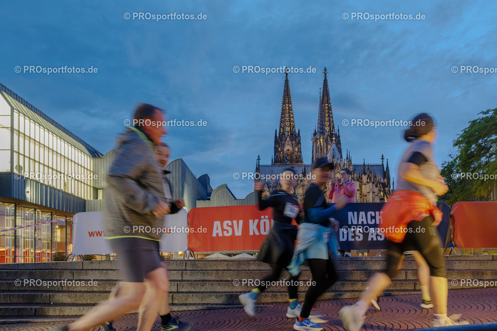 23. Nachtlauf des ASV Koeln; Koeln, 13.05.26 | Impressionen vom 23. Nachtlauf des ASV Koeln am 13.05.26 in der  von Koeln (Deutschland). Foto: BEAUTIFUL SPORTS/Bernd Hoffmann