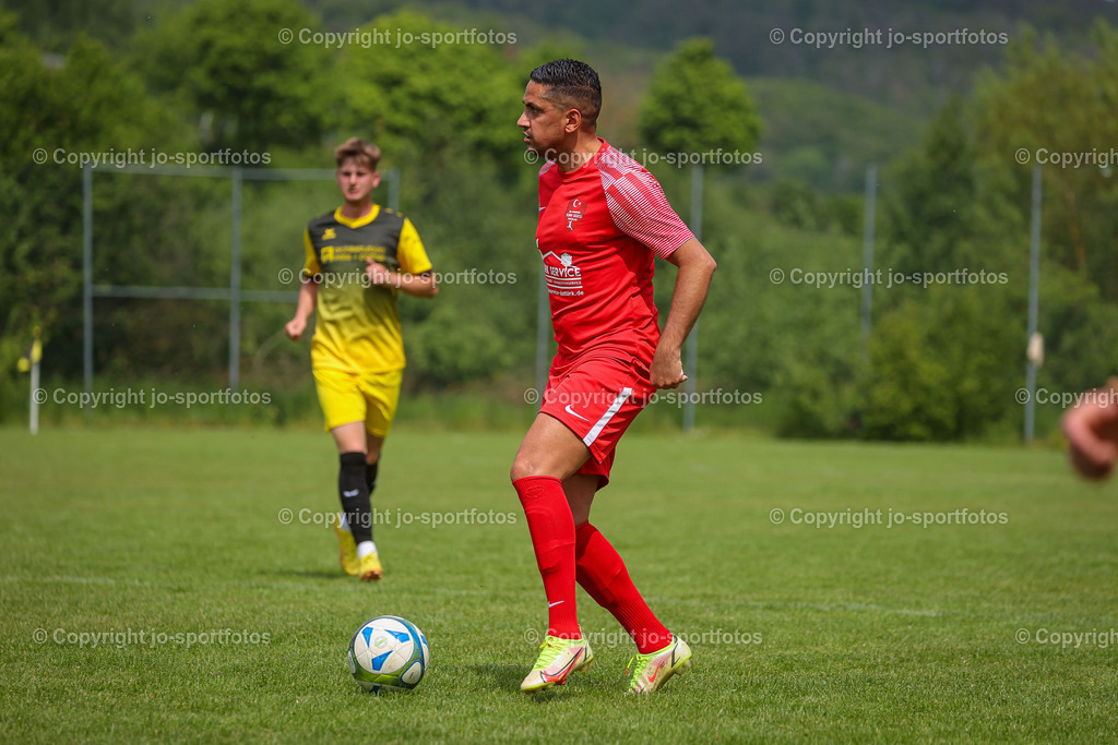 BQ3I7014 | 21.05.2023; Kreisoberliga West; Rasenplatz Medenbach; SSV Medenbach - SG Türk-Ata/Türkgücü Wetzlar; Ergebnis: 1:2 (1:0)